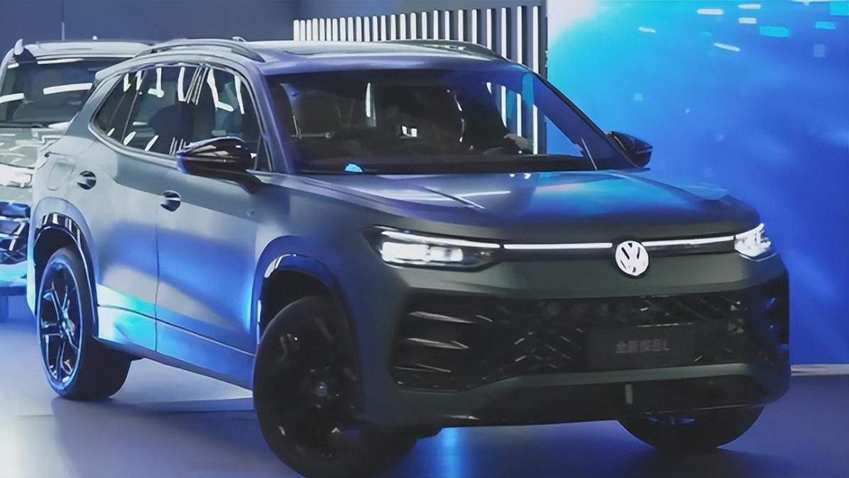 全新探岳L正式亮相!15寸巨屏+副駕娛樂屏+懷擋,尺寸全面升級