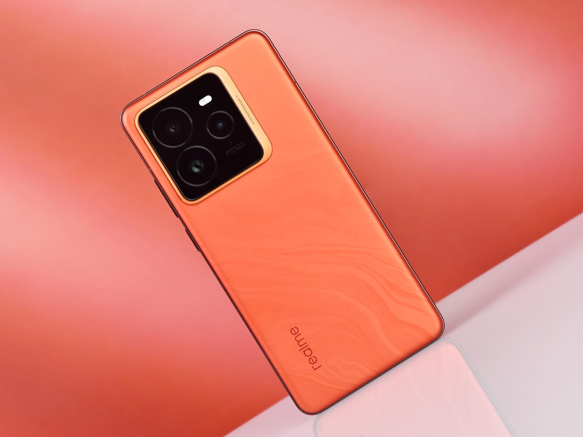 真我GT7 Pro全面評(píng)測(cè):歡迎來到“徐起廣場(chǎng)2.0”