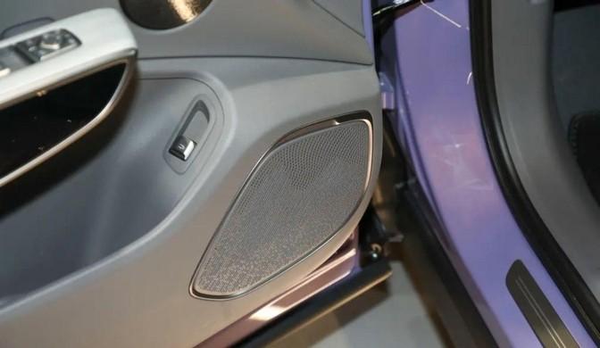 紅旗品牌純電SUV歐洲預售啟幕,引領未來趨勢