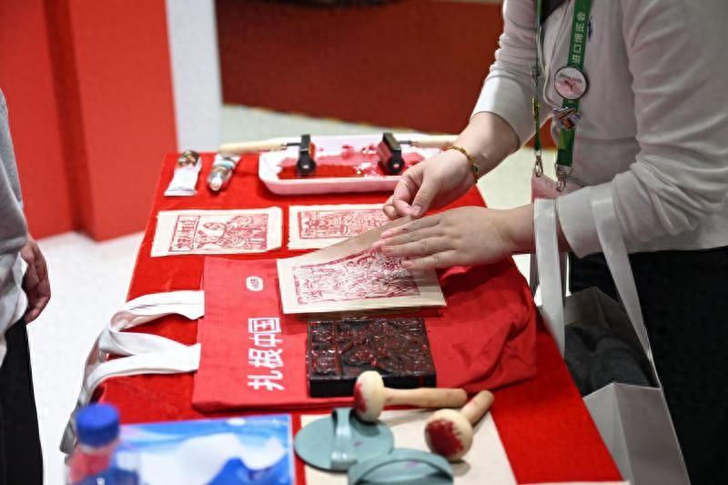 攜數十個國際品牌參展進博會,小紅書種草幫助品牌扎根中國