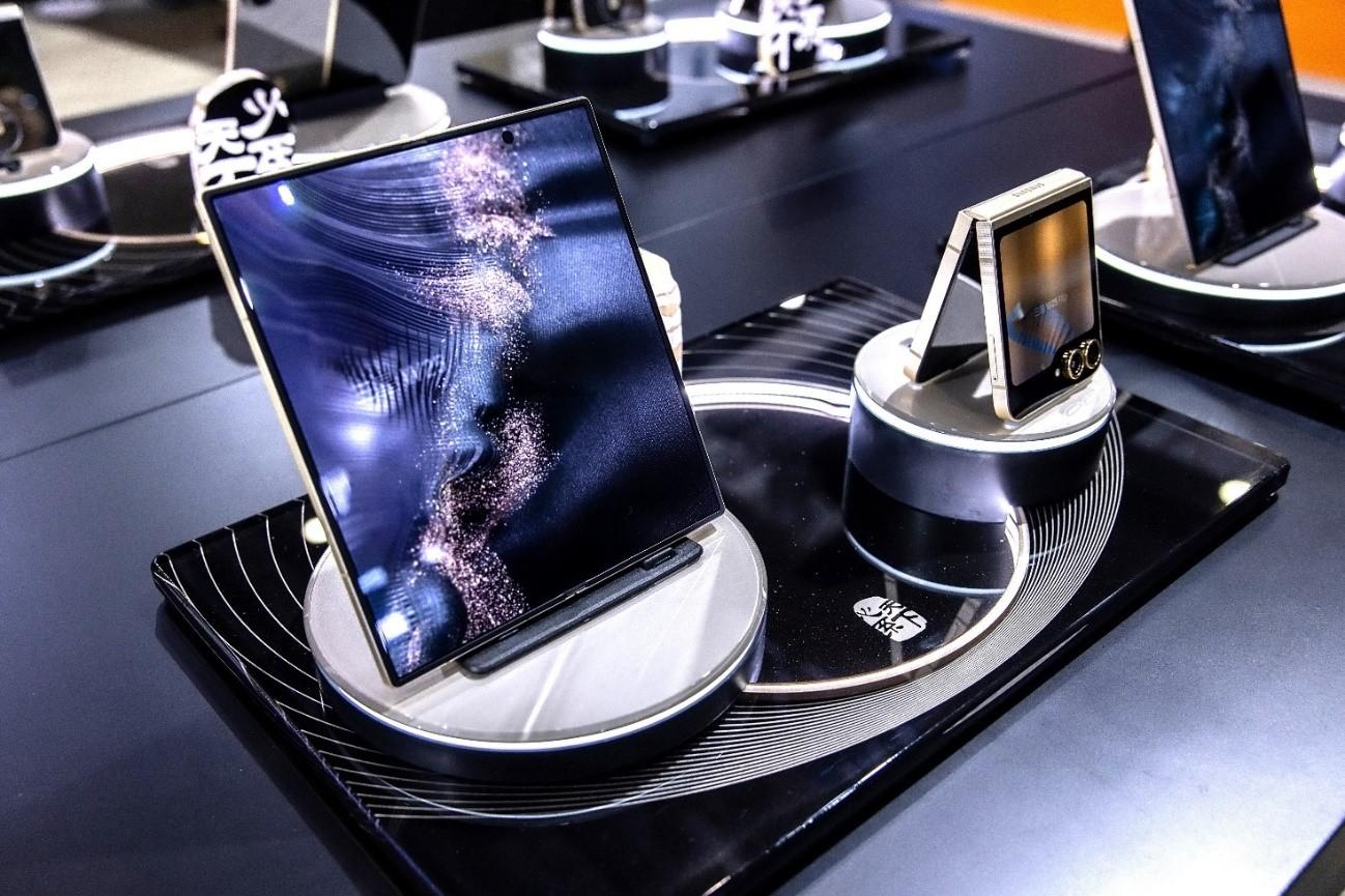 三星進(jìn)博會(huì)七大展區(qū)全揭秘,創(chuàng)新科技引領(lǐng)消費(fèi)升級(jí)