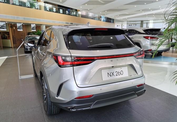 沃爾沃與雷克薩斯哪個更耐開?修車師傅:跑6-8年后發現差距明顯