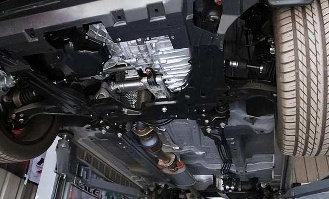 沃爾沃與雷克薩斯哪個更耐開?修車師傅:跑6-8年后發現差距明顯