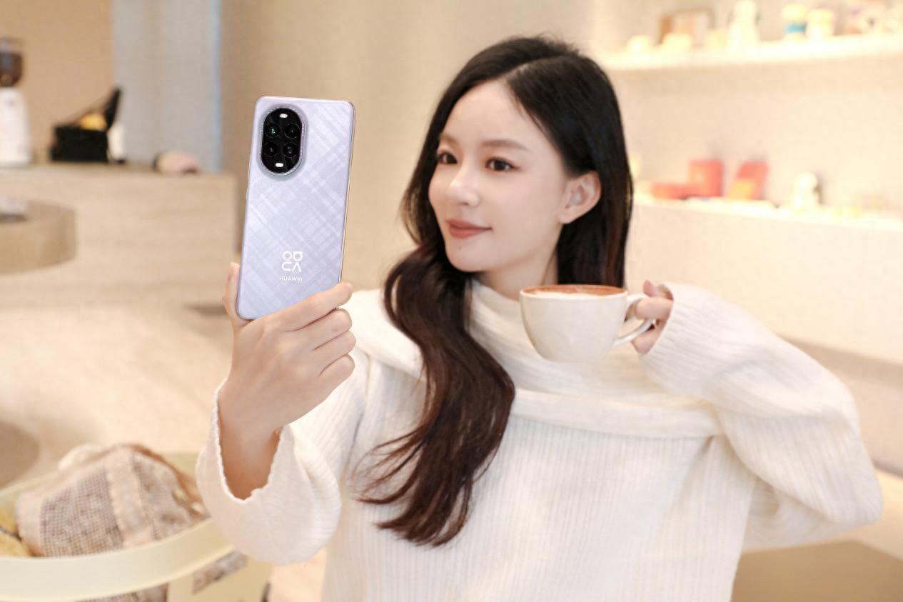 極具性價比的5G手機!華為nova 13系列:影像、設計、AI、通信全面出色