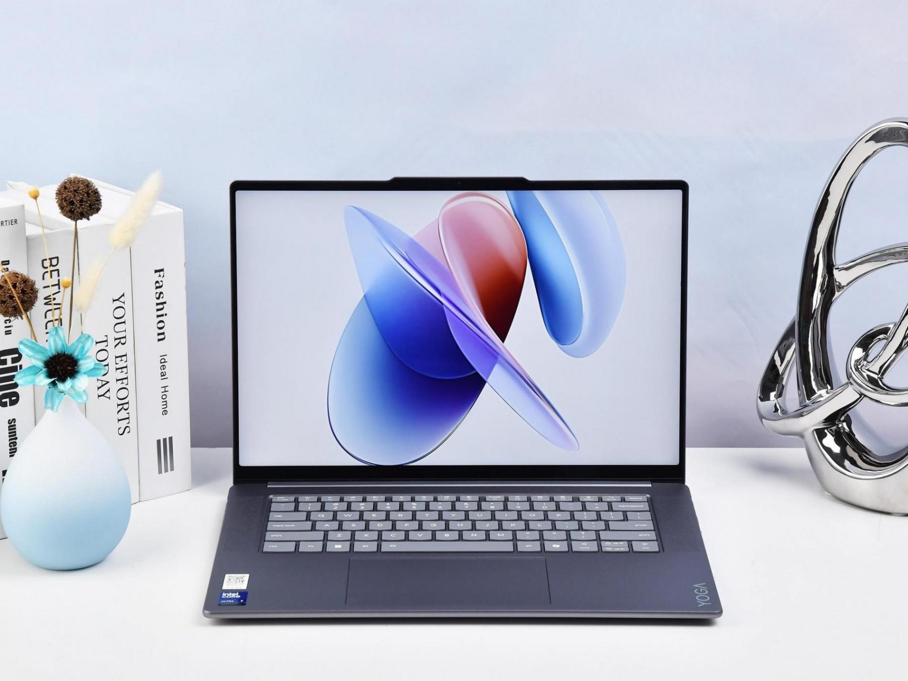 酷睿Ultra搭配AI為生產力提速!上手體驗聯想YOGA Air 15 Aura AI元啟版