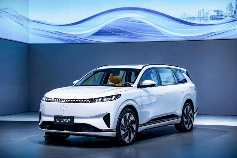 東風汽車三品牌組團登陸廣州車展 多款車型亮相發布