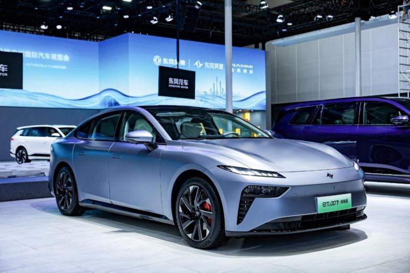 東風汽車三品牌組團登陸廣州車展 多款車型亮相發布