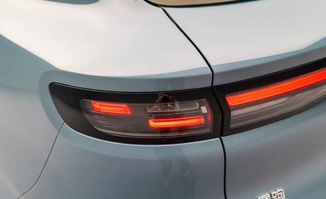 帶激光雷達的緊湊級SUV,或售10萬出頭,實拍零跑B10