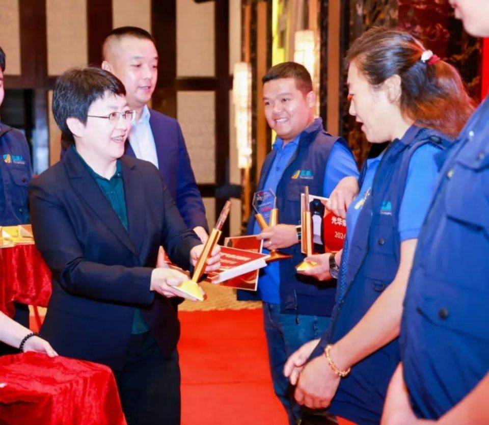 聚焦高端化、智能化、綠色化︱2024物流與運輸車輛高峰論壇廣州召開