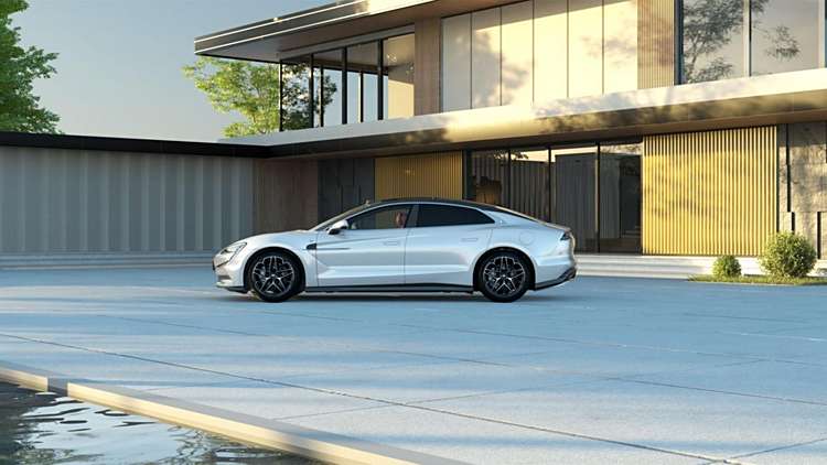 1300匹馬力,2.9秒破百,仰望U7廣州車展開啟預售