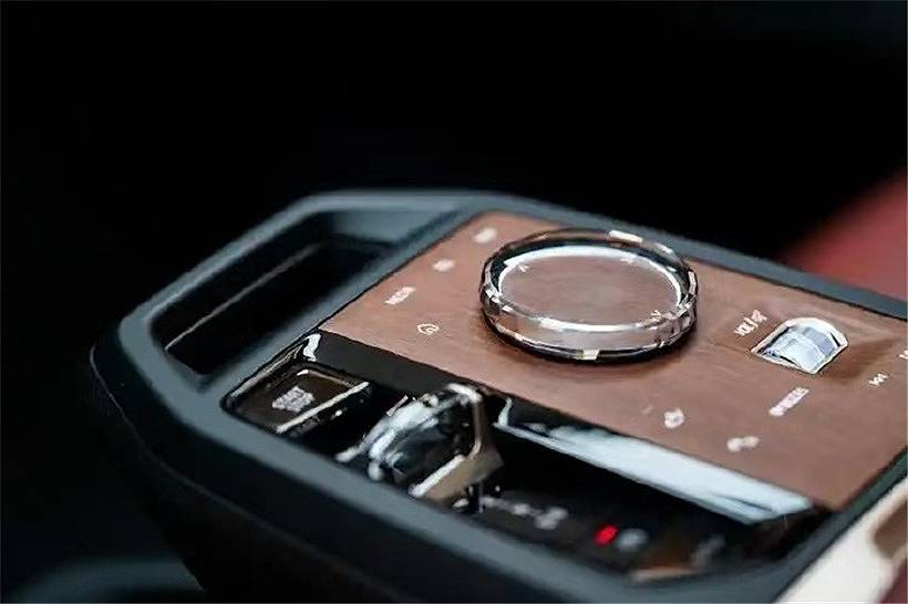 汽車狂卷科技創新!寶馬還能堅持“駕駛樂趣”嗎?