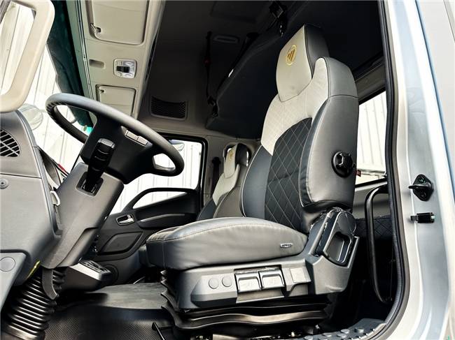 綠色進化 歐航智藍ER純電超卡樹立中卡綠色物流轉型新標桿