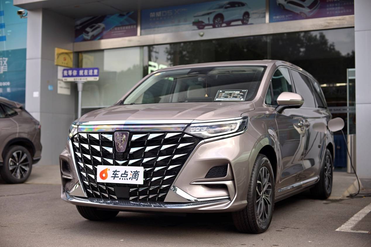 最適合家庭出行的“低油耗 長續航”MPV—榮威iMAX8 DMH新陸尊 _DSC9524_014