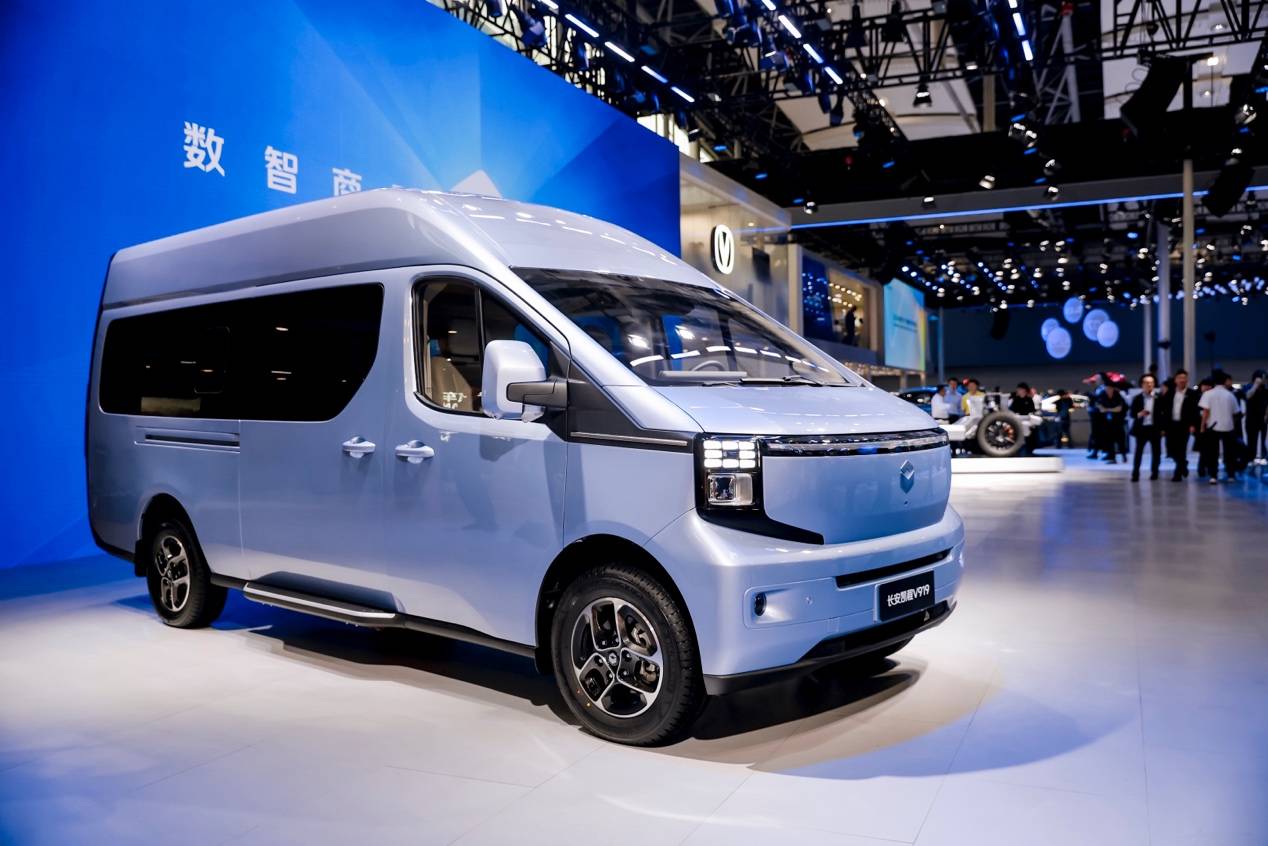 長安凱程品牌戰(zhàn)略煥新:數(shù)智驅(qū)動(dòng),共 繪新能源商用車新未來