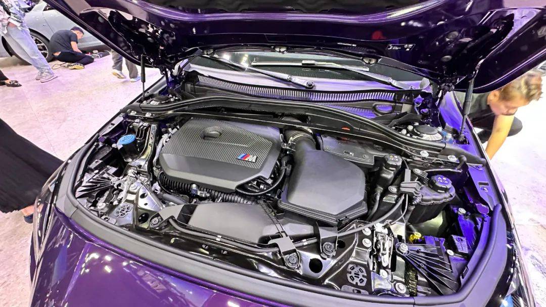 第一款國產(chǎn)的M性能轎車,搭載BMW最強(qiáng)2.0T四缸機(jī),還加長110mm!