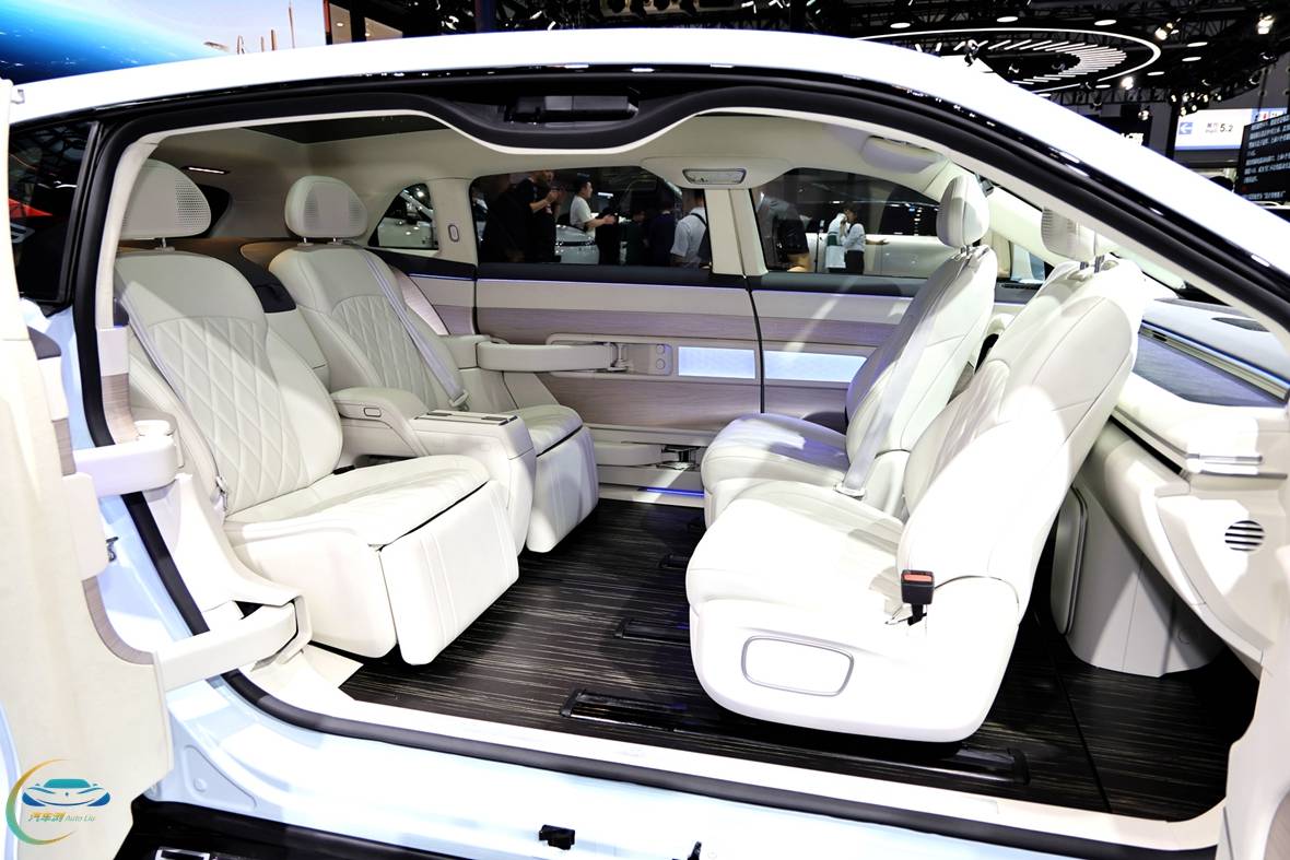 20241120_1732110837309532.jpg LIU10262.JPG