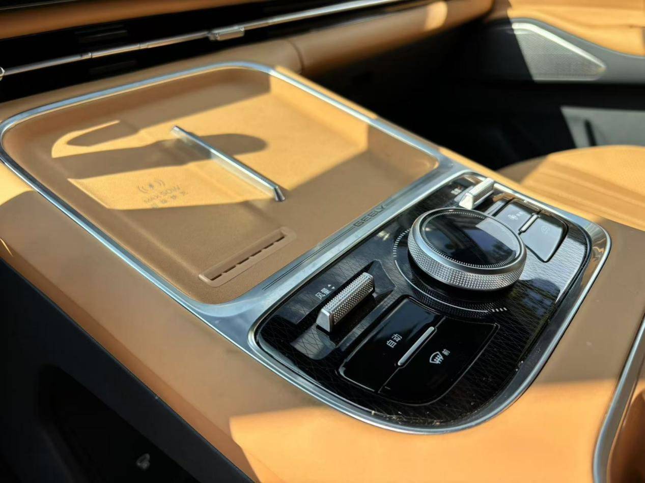 吉利銀河星艦7EM-i實車體驗,首搭雷神EM-i超級電混技術!