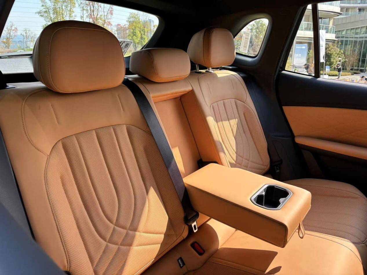 吉利銀河星艦7EM-i實車體驗,首搭雷神EM-i超級電混技術!