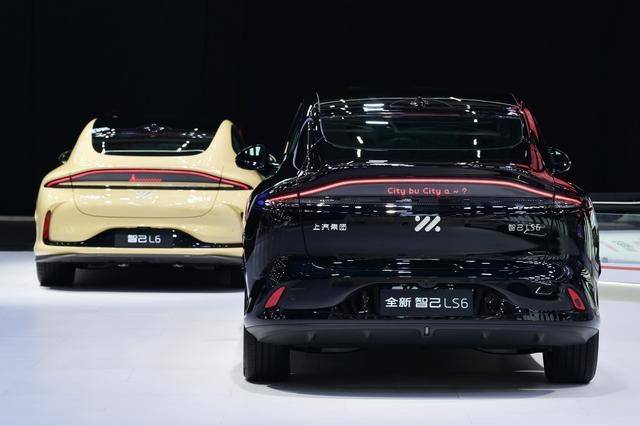 20萬元級純電智能汽車新體驗 全新智己LS6、智己L6大進化