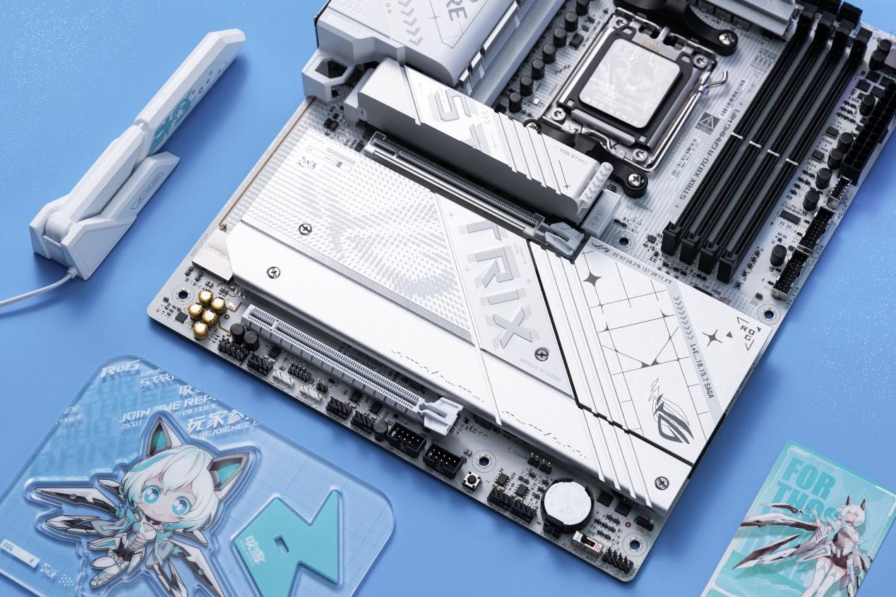 華碩X870/Z890吹雪主板:可顏可戰,潮玩裝機首選