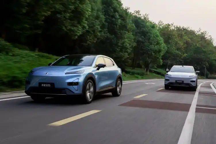 深藍超級增程中國行品牌路演 用心記錄每個精彩時刻