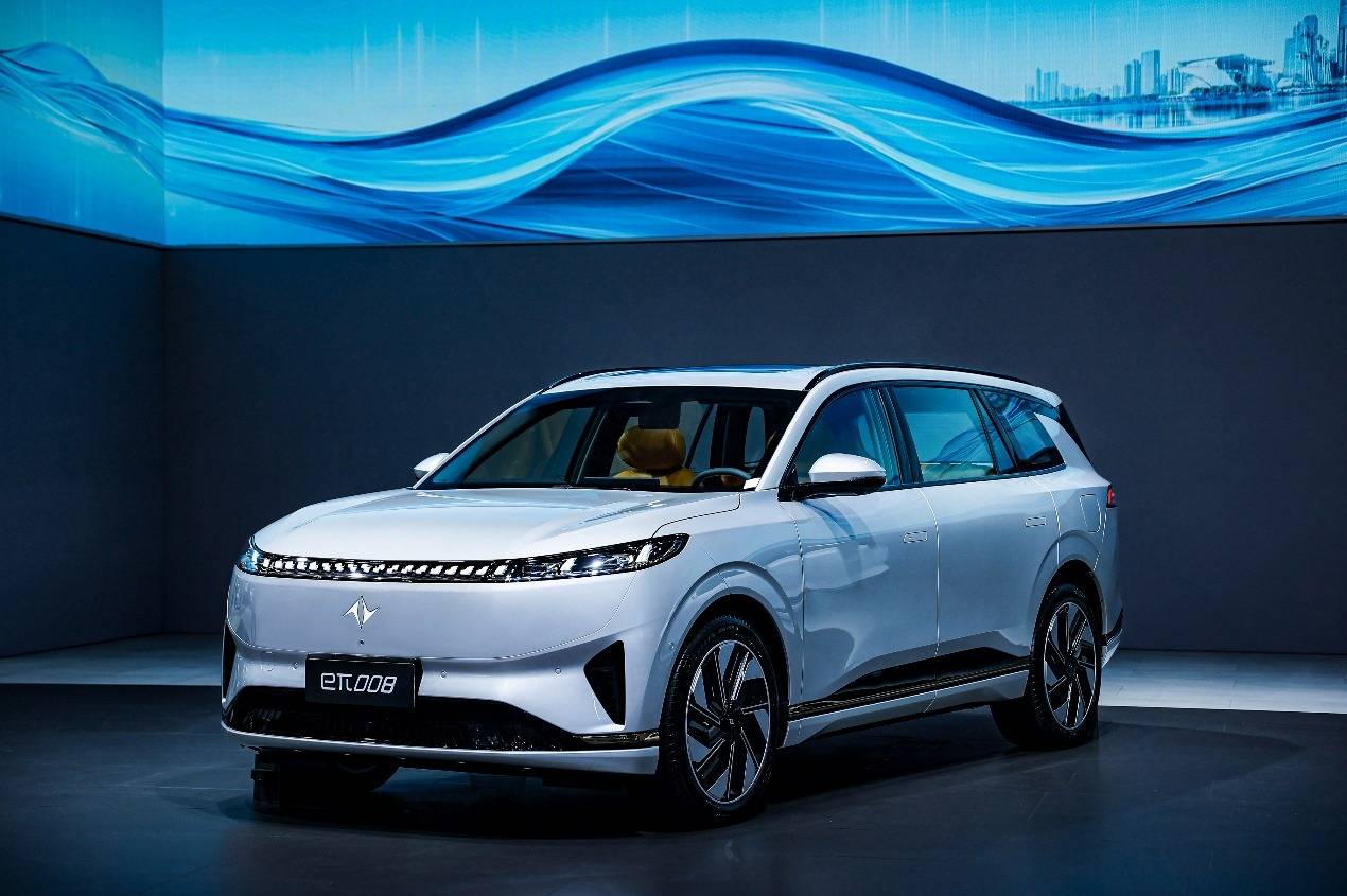 限時到手價17.86萬起 東風奕派eπ008五座版廣州車展上市