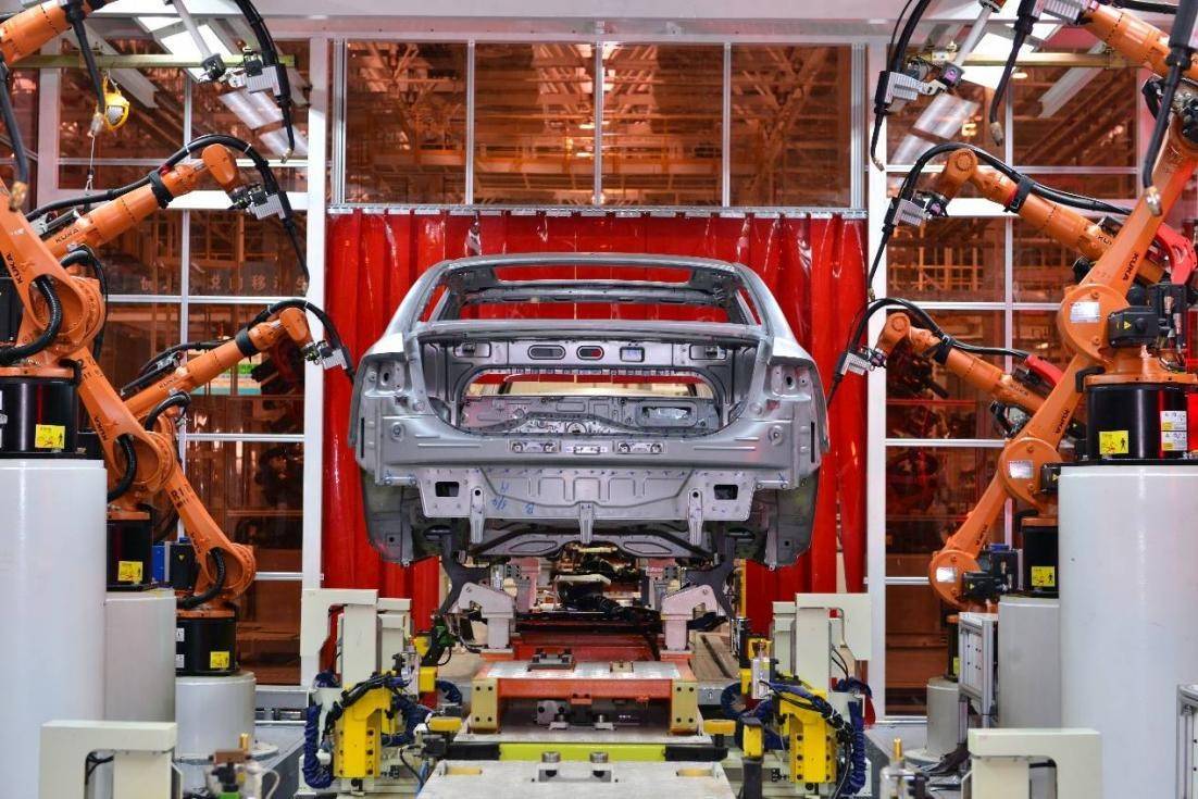 10萬(wàn)預(yù)算買SUV,您會(huì)選誰(shuí)?玩冰雪、逛gai,合拍搭子都有了!