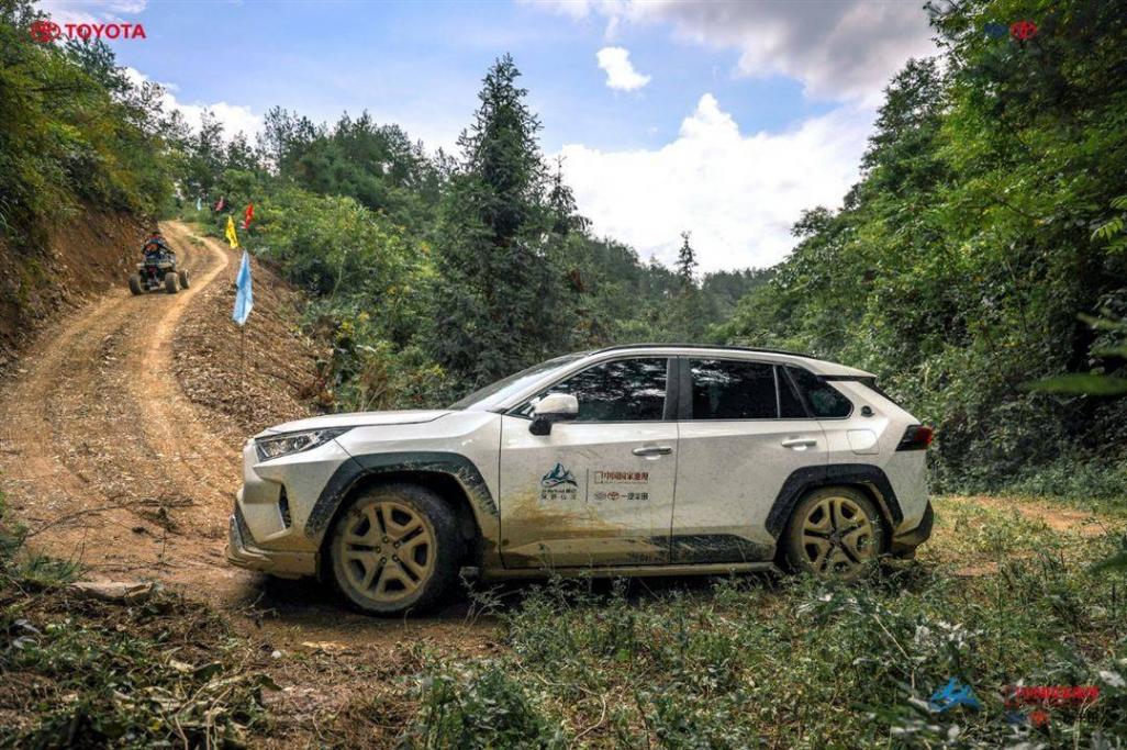 插混版豐田RAV4要來了,優惠13萬的現款還值得買嗎?