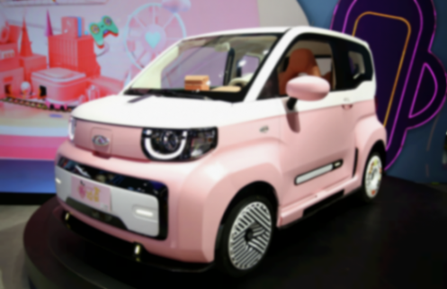 QQ冰淇淋新圣代限時免稅1.69萬,比宏光MINIEV強?