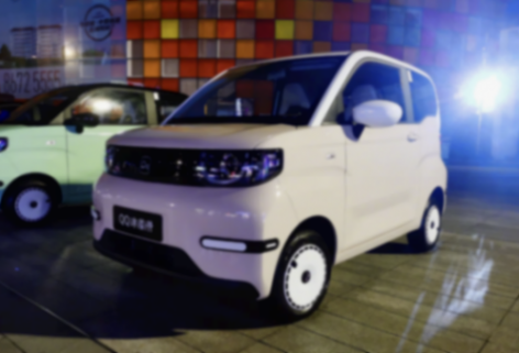 QQ冰淇淋新圣代限時免稅1.69萬,比宏光MINIEV強?