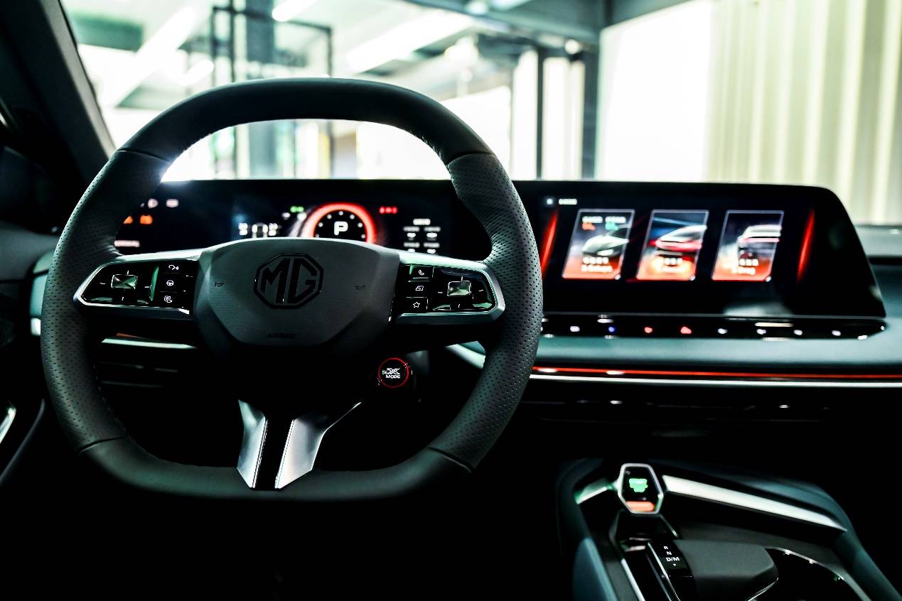 B級運動轎車新標桿來了,MG7 2025款智能登場,限時一口價11.29萬起