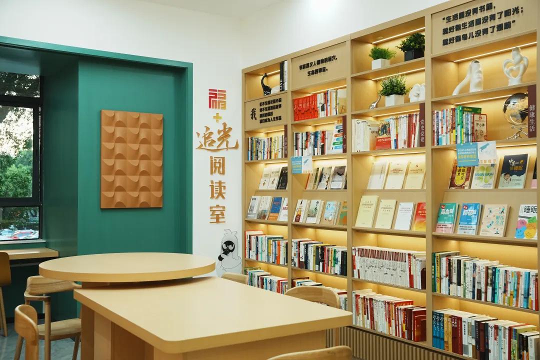 又添新成員!家門口就能看書的快樂,誰懂?