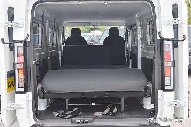 鑫源E3L客運版上市:價格親民,配置豪華-有駕 鑫源E3L客運版上市:價格親民,配置豪華-有駕