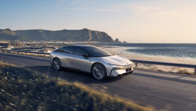 重新定義科技豪華 小鵬P7+上市售價18.68萬元起-有駕 重新定義科技豪華 小鵬P7+上市售價18.68萬元起-有駕