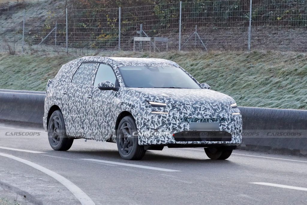 2025款雪鐵龍C5 Aircross緊湊SUV原型路測圖首曝