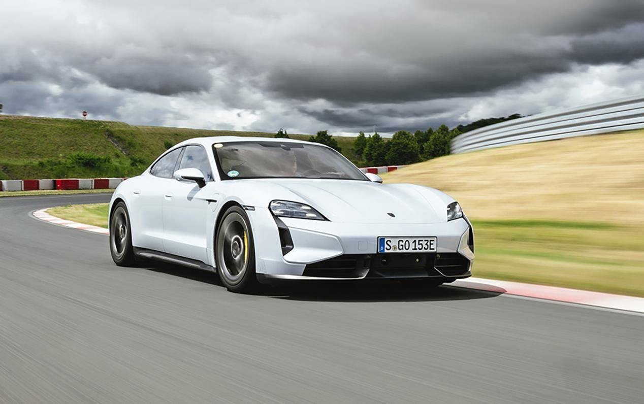 變革沖刺:保時捷Taycan Turbo S