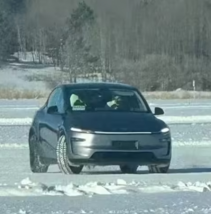 特斯拉FSD無監(jiān)督版內(nèi)部測試已開始,新款Model Y諜照曝光日產(chǎn)能600輛