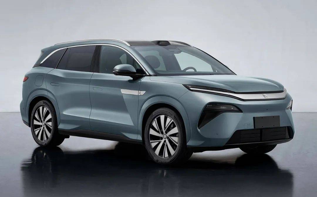 工信部新車:問界M8、唐L首爆,這幾款SUV都沖理想而來?