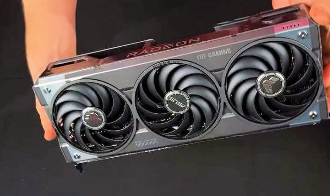 華碩RX 9070 XT TUF Gaming顯卡實物曝光,即將上市