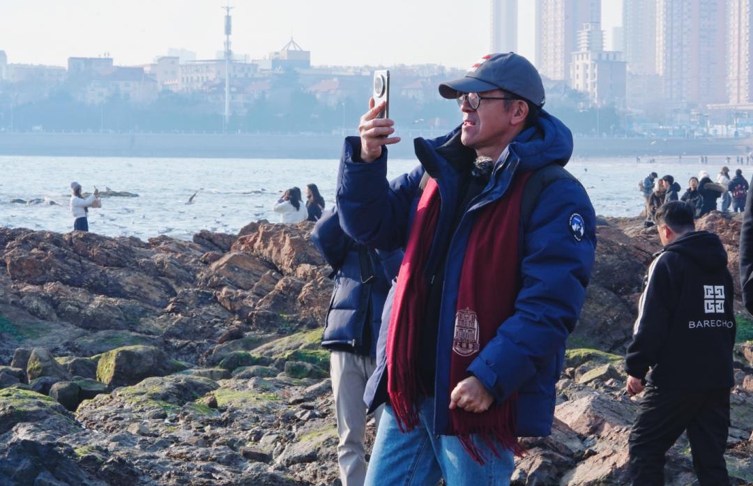 俞敏洪老師喊你來青島看海鷗了!