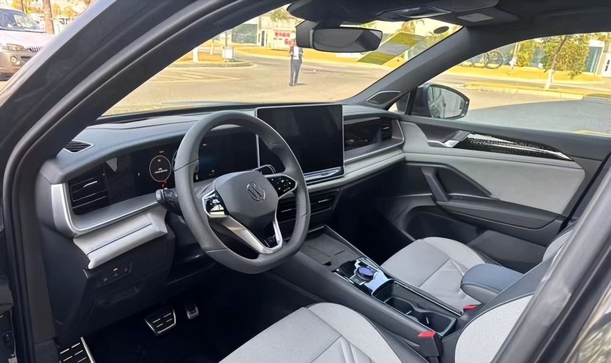 原汁原味的感覺!新款大眾探岳L入門版車型品鑒