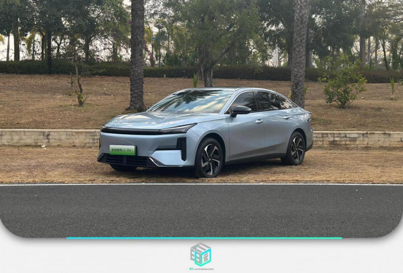 綜合續(xù)航達(dá)2000km 內(nèi)飾還有大改革 試駕銀河L6 EM-i