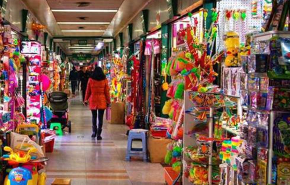 義烏老板利用DeepSeek賣空小商品