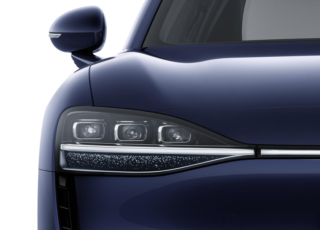 鴻蒙智行“五界成拳”:問界M8狂曬訂單,享界S9首發(fā)手勢控車,尚界首車年內(nèi)上市