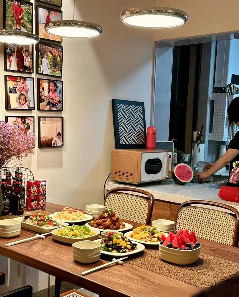 安徽皖南美女曬出130㎡新房,真叫一個漂亮,這樣的家可以住到老