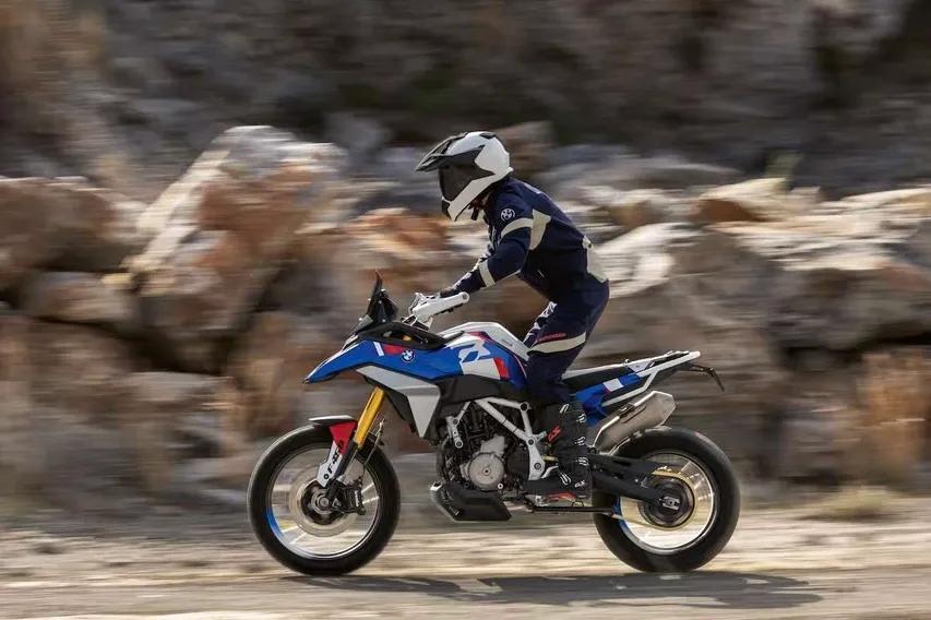 這臺入門寶馬你一定會愛上.寶馬f450gs最新動向