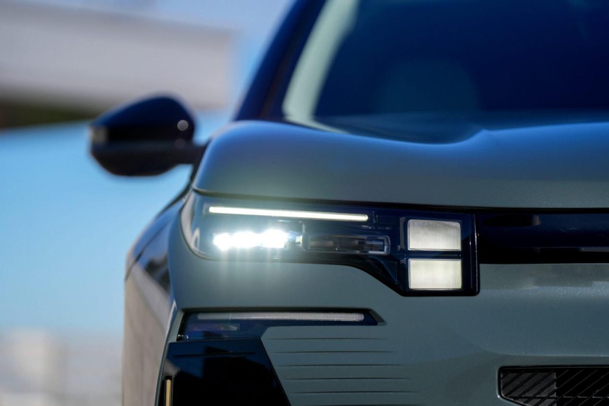 20萬預算買舒適SUV?雪鐵龍 C5 Aircross 魔毯懸掛版值得考慮!