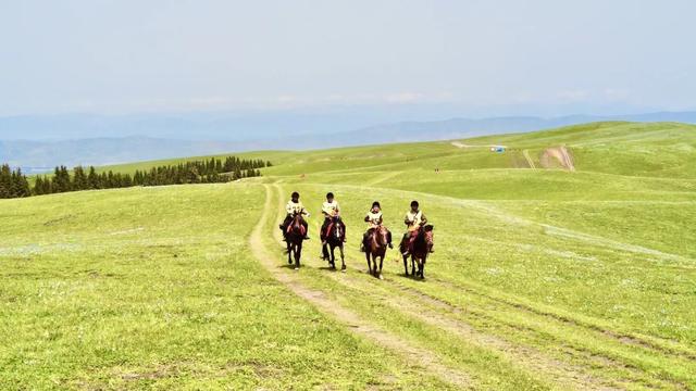 賽程第三日:云端草原上的耐力之戰 溫情與榮耀同框