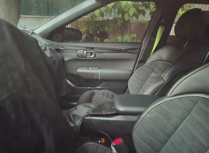 起亞 EV4 GT 內飾首曝,雙電機全輪驅動、19 英寸大輪轂