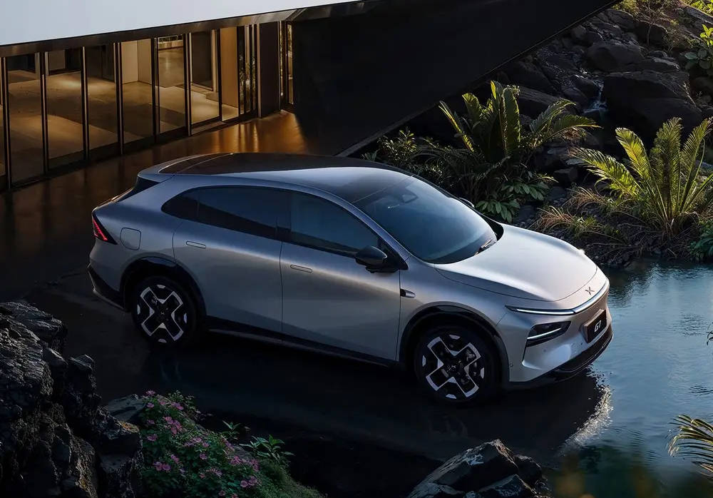 首搭“追光全景”抬頭顯示 小鵬G7將于6月內正式亮相并預售